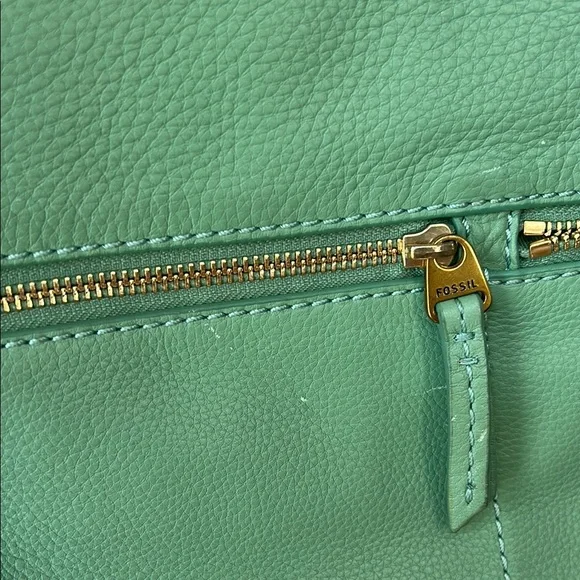 Fossil Green Leather Fold-over Shoulder Bag - Picture 6 of 11